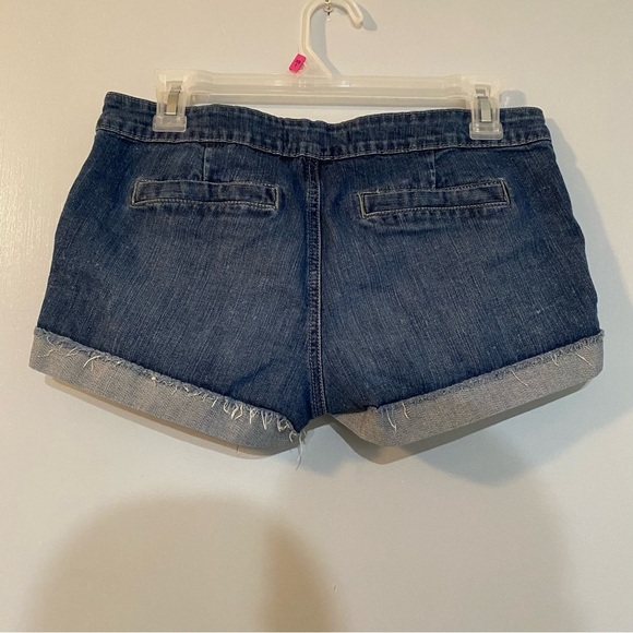 Forever 21 Shorts Size 28 - Picture 6 of 8